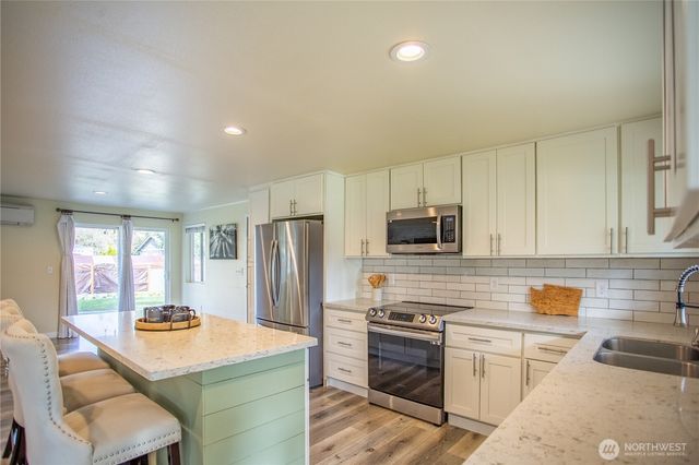 6006 16th Avenue SE, Lacey, WA 98503