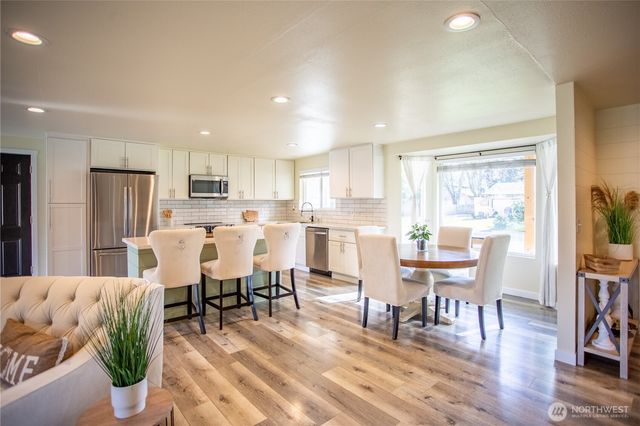 6006 16th Avenue SE, Lacey, WA 98503