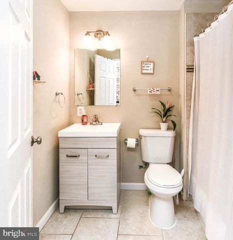 917 N PATTERSON PARK AVE, Baltimore, MD 21205