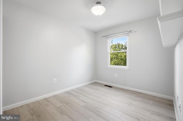 2 BUSH HILL CT, Gaithersburg, MD 20882