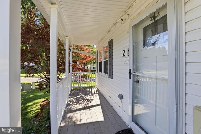 2 BUSH HILL CT, Gaithersburg, MD 20882