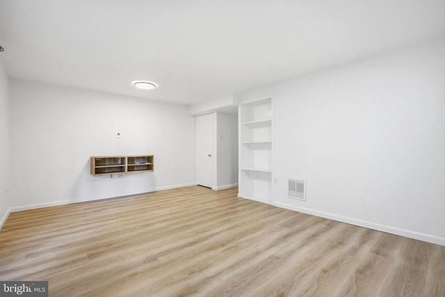 2 BUSH HILL CT, Gaithersburg, MD 20882