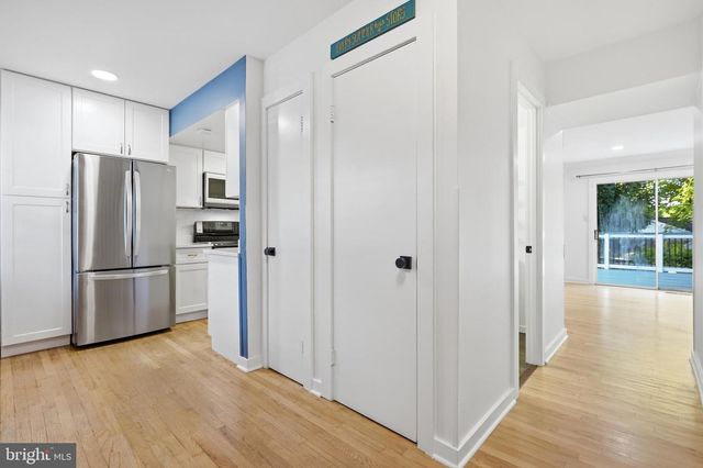 2 BUSH HILL CT, Gaithersburg, MD 20882