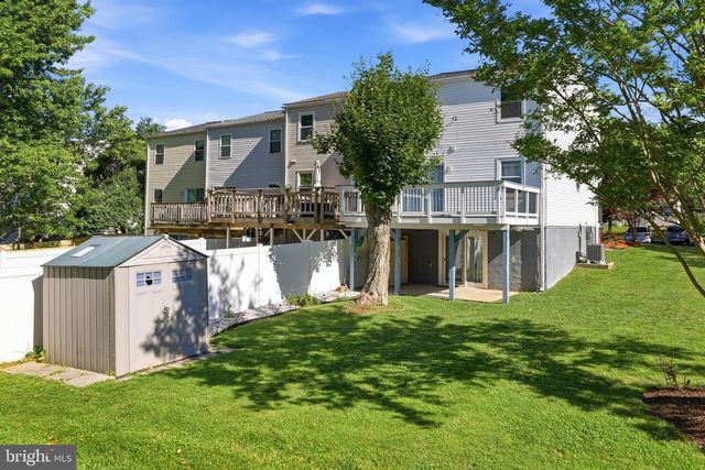 2 BUSH HILL CT, Gaithersburg, MD 20882