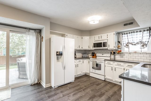 12002 Corbin Drive, Fishers, IN 46038