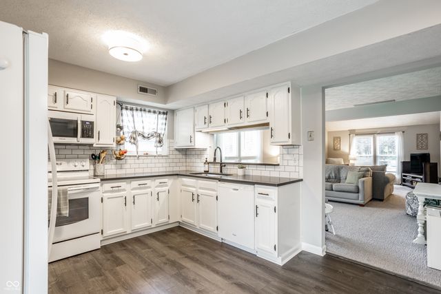 12002 Corbin Drive, Fishers, IN 46038