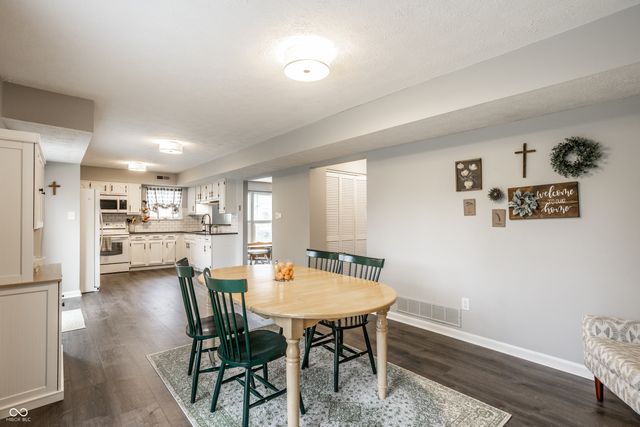 12002 Corbin Drive, Fishers, IN 46038