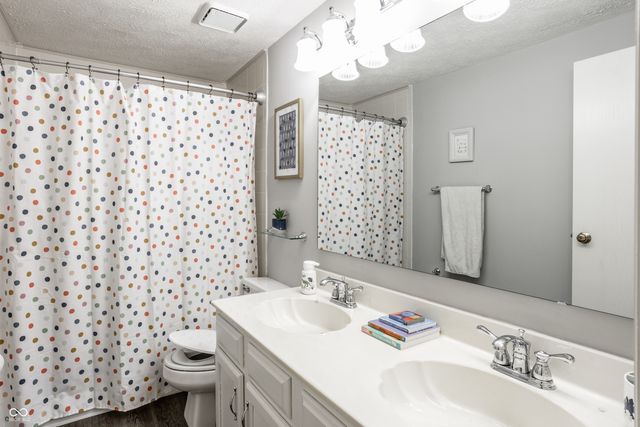 12002 Corbin Drive, Fishers, IN 46038