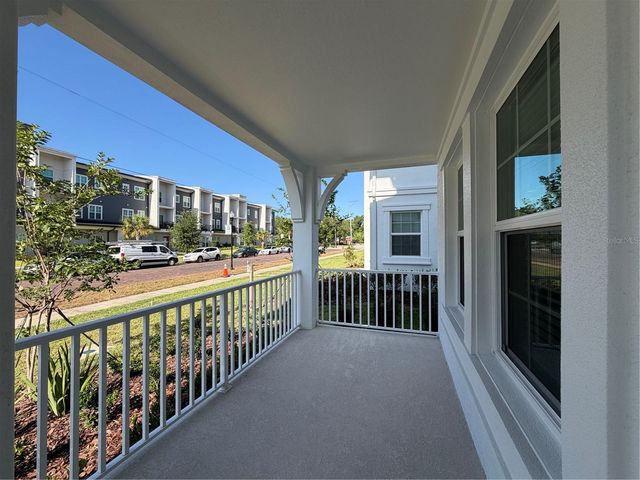 1523 W CHESTNUT STREET, Tampa, FL 33607