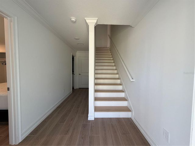 1523 W CHESTNUT STREET, Tampa, FL 33607