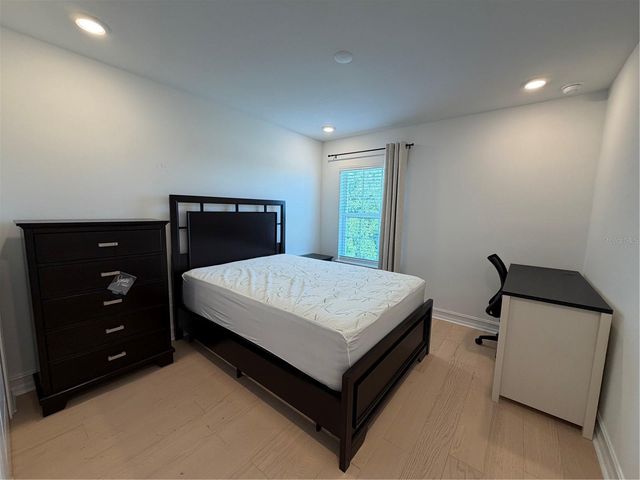 1523 W CHESTNUT STREET, Tampa, FL 33607