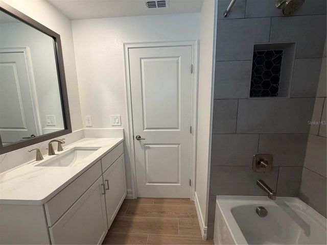 1523 W CHESTNUT STREET, Tampa, FL 33607
