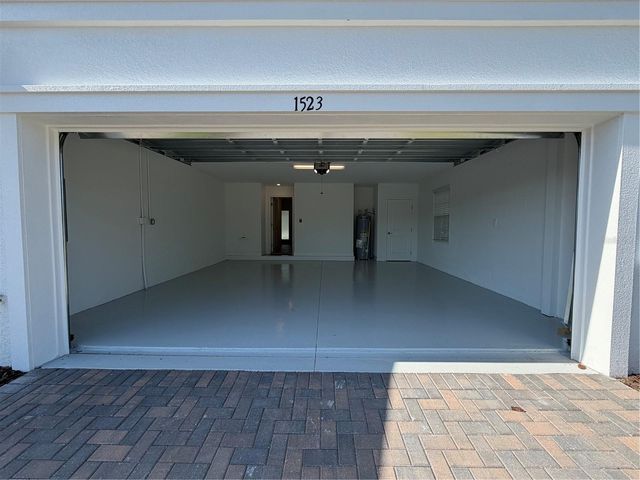 1523 W CHESTNUT STREET, Tampa, FL 33607