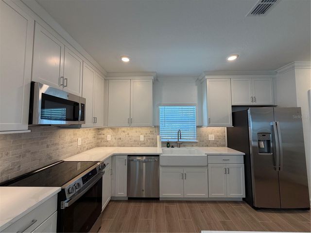 1523 W CHESTNUT STREET, Tampa, FL 33607