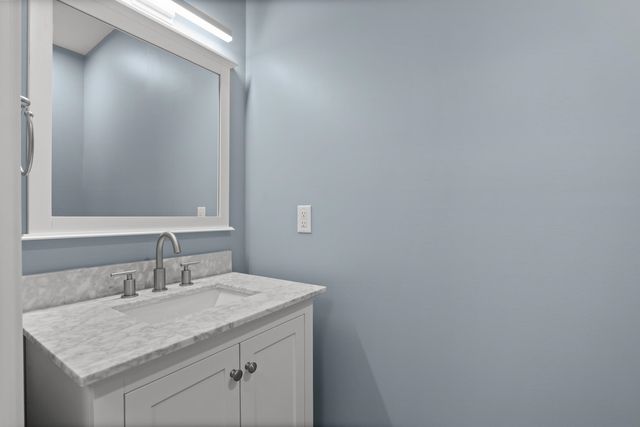 99 Unit 208 Foundry Place, Portsmouth, NH 03801