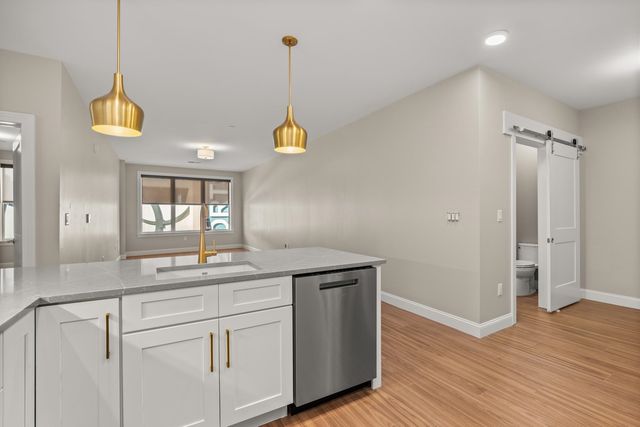 99 Unit 208 Foundry Place, Portsmouth, NH 03801