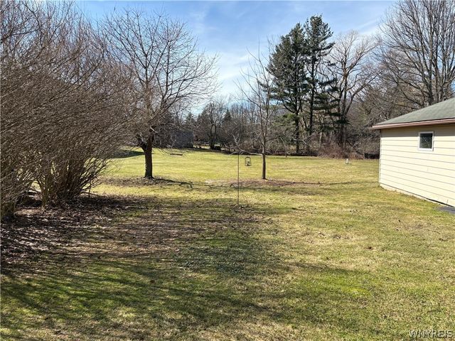 5258 Chestnut Ridge Road, Orchard Park, NY 14127