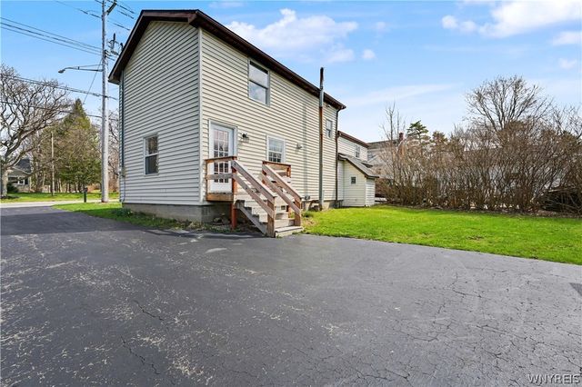 5258 Chestnut Ridge Road, Orchard Park, NY 14127