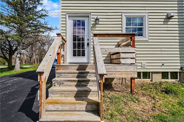 5258 Chestnut Ridge Road, Orchard Park, NY 14127