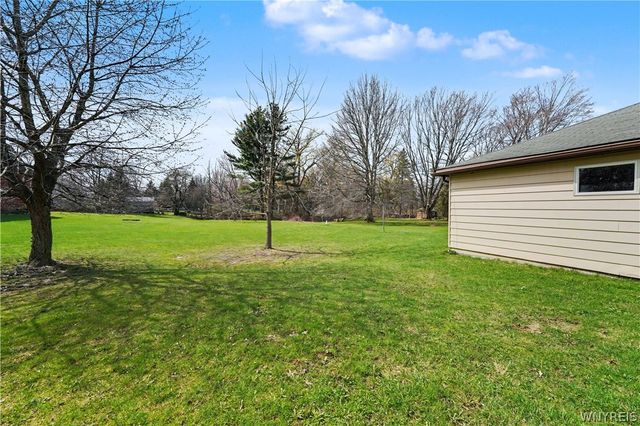 5258 Chestnut Ridge Road, Orchard Park, NY 14127