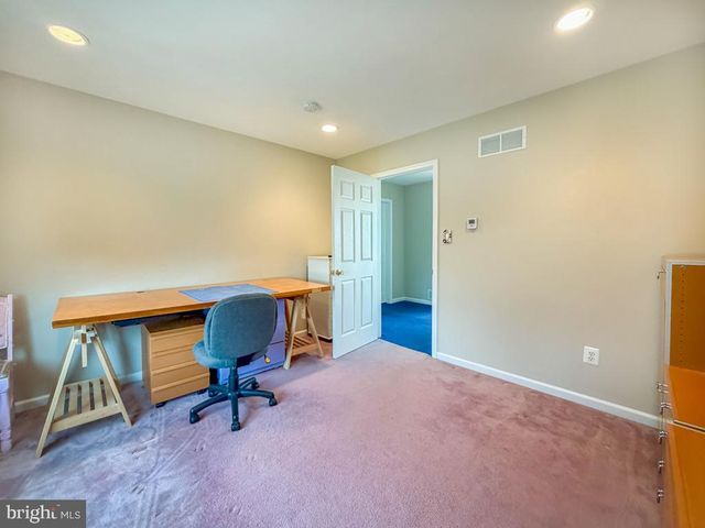 838 GINA DR, Philadelphia, PA 19115