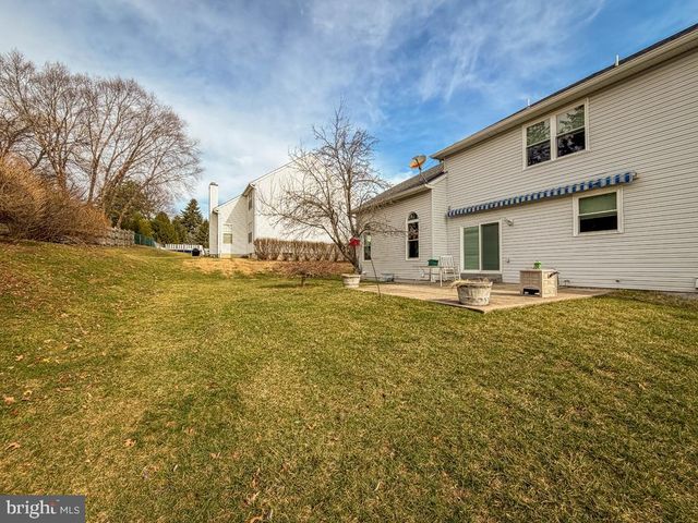 838 GINA DR, Philadelphia, PA 19115