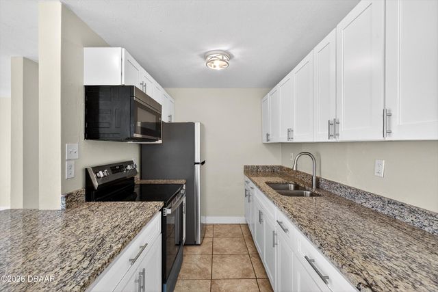 128 Oakridge Avenue, Edgewater, FL 32132