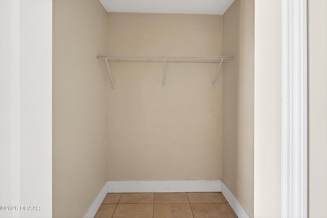 128 Oakridge Avenue, Edgewater, FL 32132