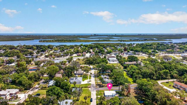 128 Oakridge Avenue, Edgewater, FL 32132