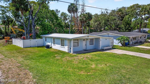 128 Oakridge Avenue, Edgewater, FL 32132