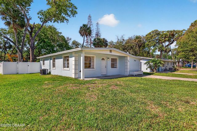 128 Oakridge Avenue, Edgewater, FL 32132