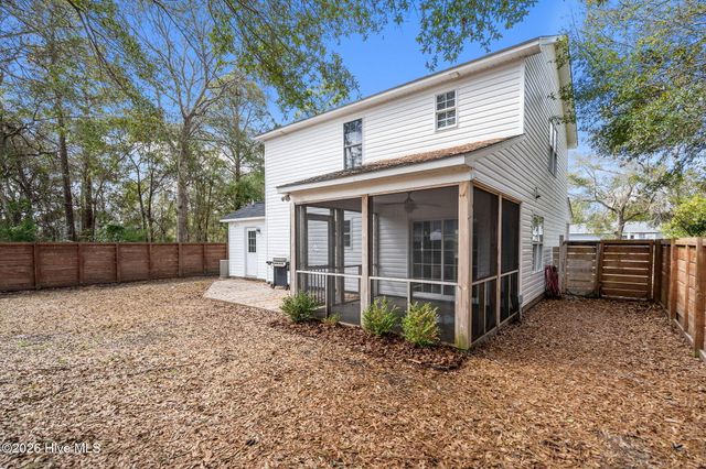 142 NE 14th Street, Oak Island, NC 28465