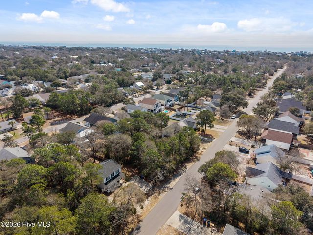 142 NE 14th Street, Oak Island, NC 28465
