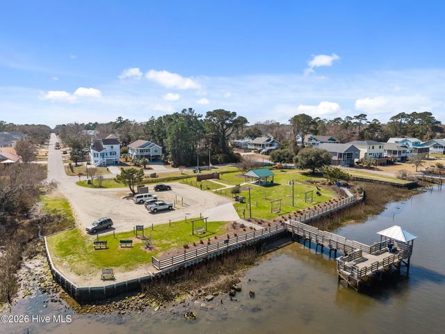 142 NE 14th Street, Oak Island, NC 28465