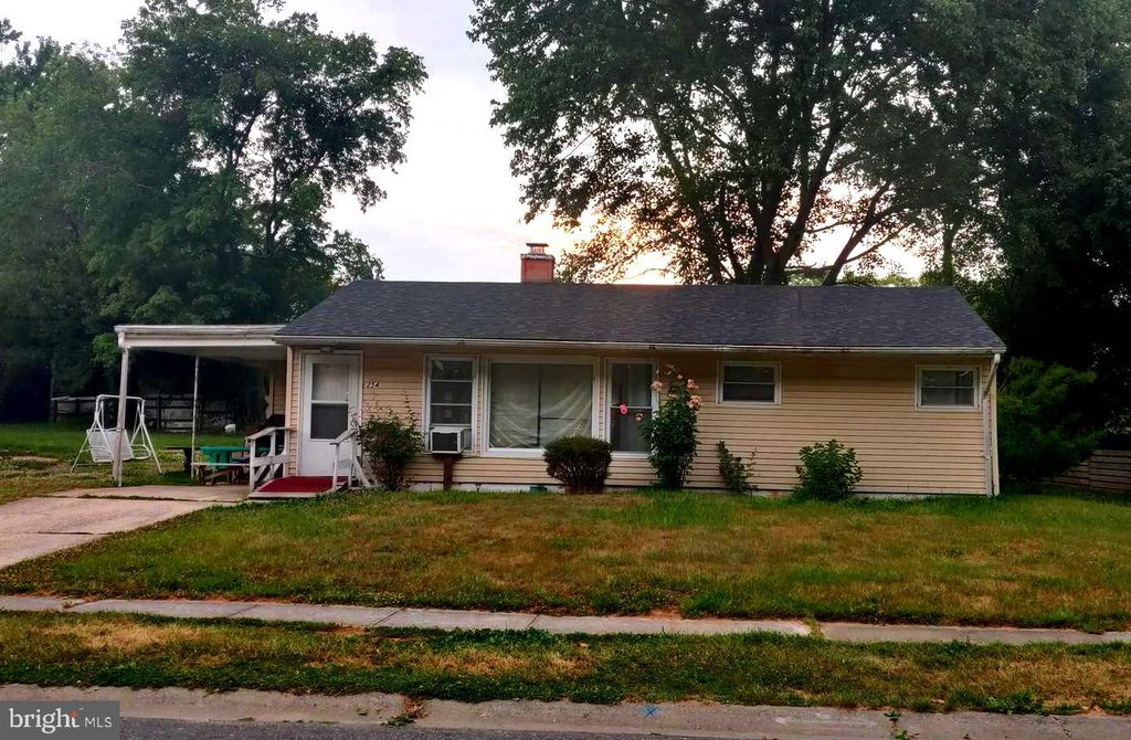 254 N GOVERNORS BLVD, Dover, DE 19901