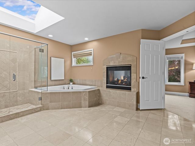 2441 278th Court SE, Sammamish, WA 98075