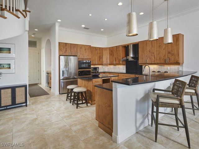 4419 Crayton RD, Naples, FL 34103