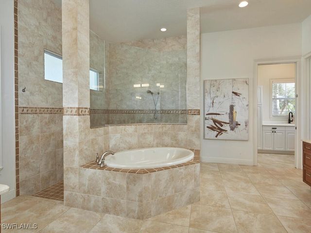 4419 Crayton RD, Naples, FL 34103