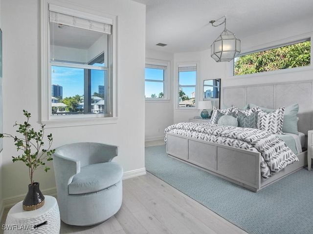 4419 Crayton RD, Naples, FL 34103