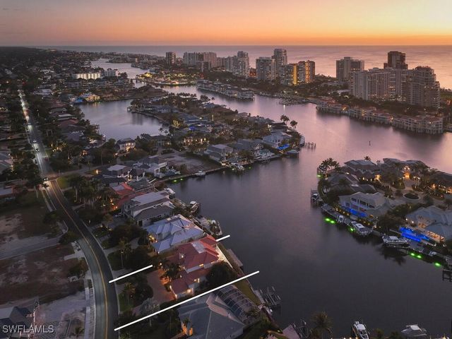 4419 Crayton RD, Naples, FL 34103