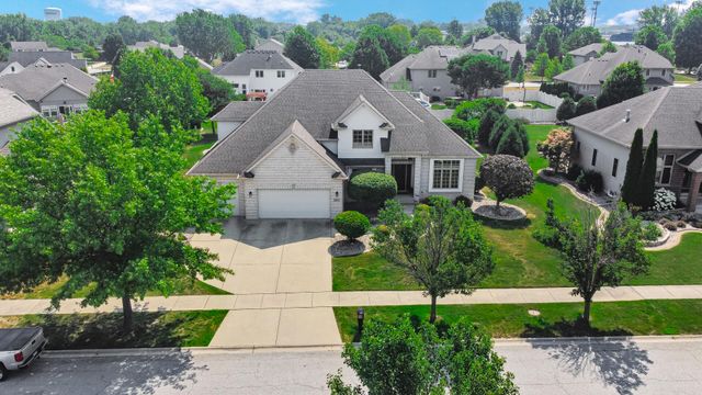 8185 Hawthorne Drive, St. John, IN 46373