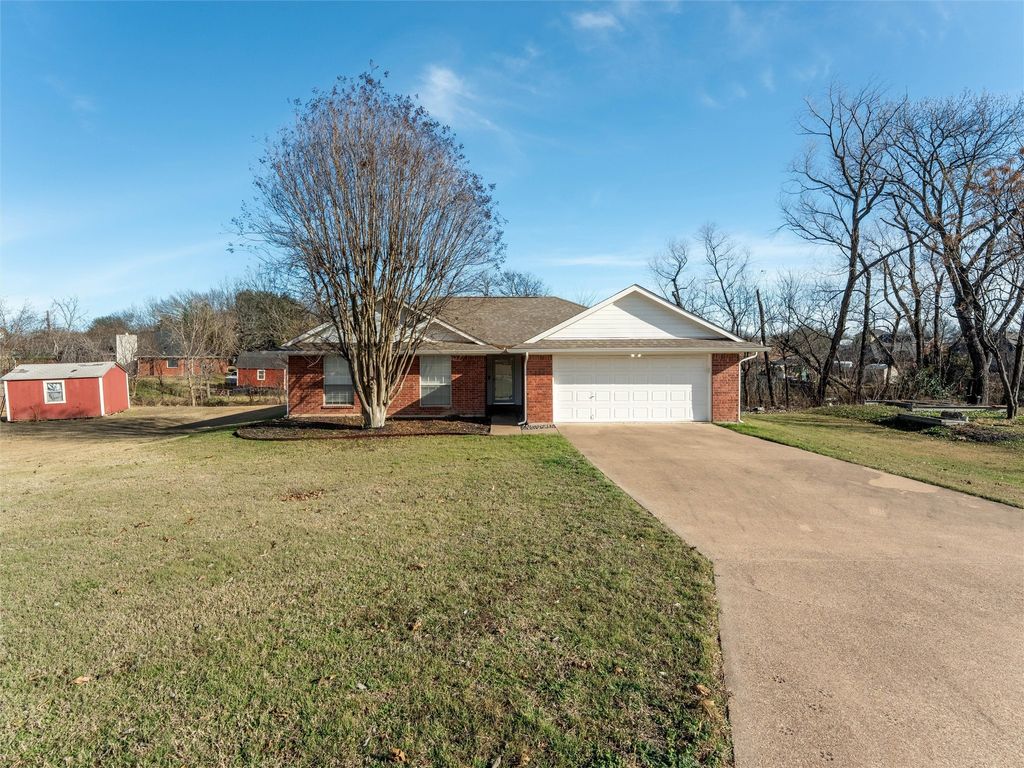 134 Lynnie Penny Lane, Midlothian, TX 76065
