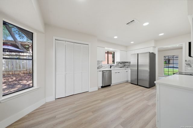 7738 Crooked Road St, San Antonio, TX 78254