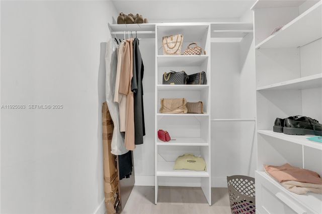 20903 Leeward Ct 314-1, Aventura, FL 33180