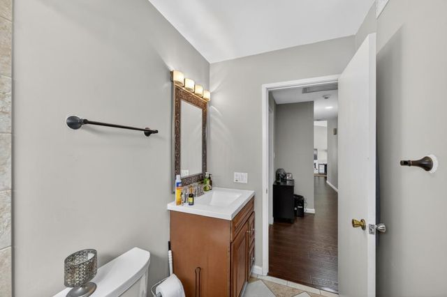 2612 Stonehaven Dr, Sacramento, CA 95827