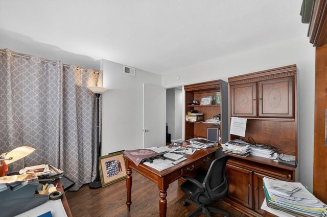 2612 Stonehaven Dr, Sacramento, CA 95827