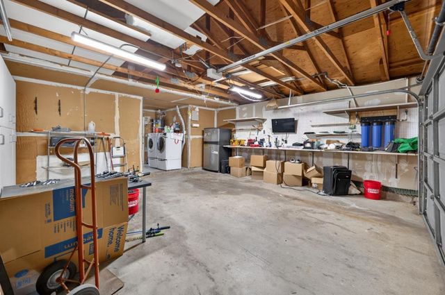 2612 Stonehaven Dr, Sacramento, CA 95827