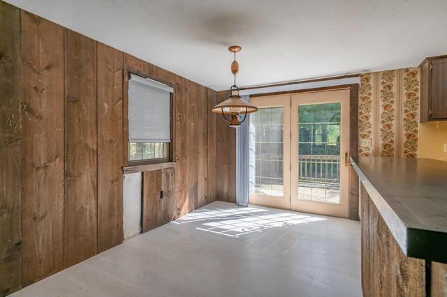 244 Hedges Pond Road, Plymouth, MA 02360