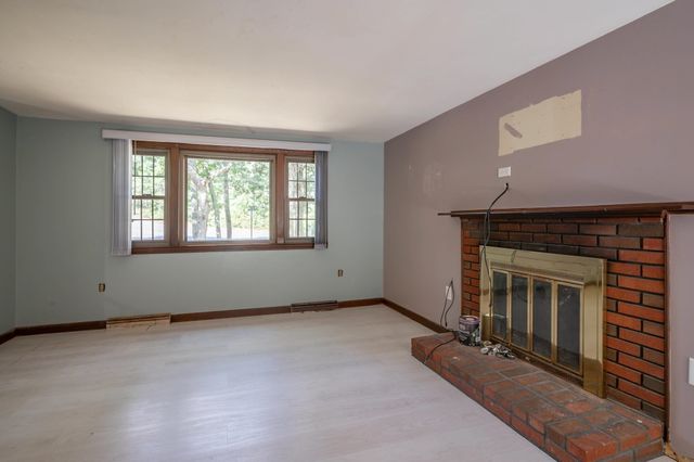 244 Hedges Pond Road, Plymouth, MA 02360