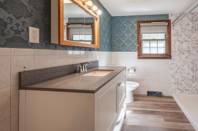 244 Hedges Pond Road, Plymouth, MA 02360